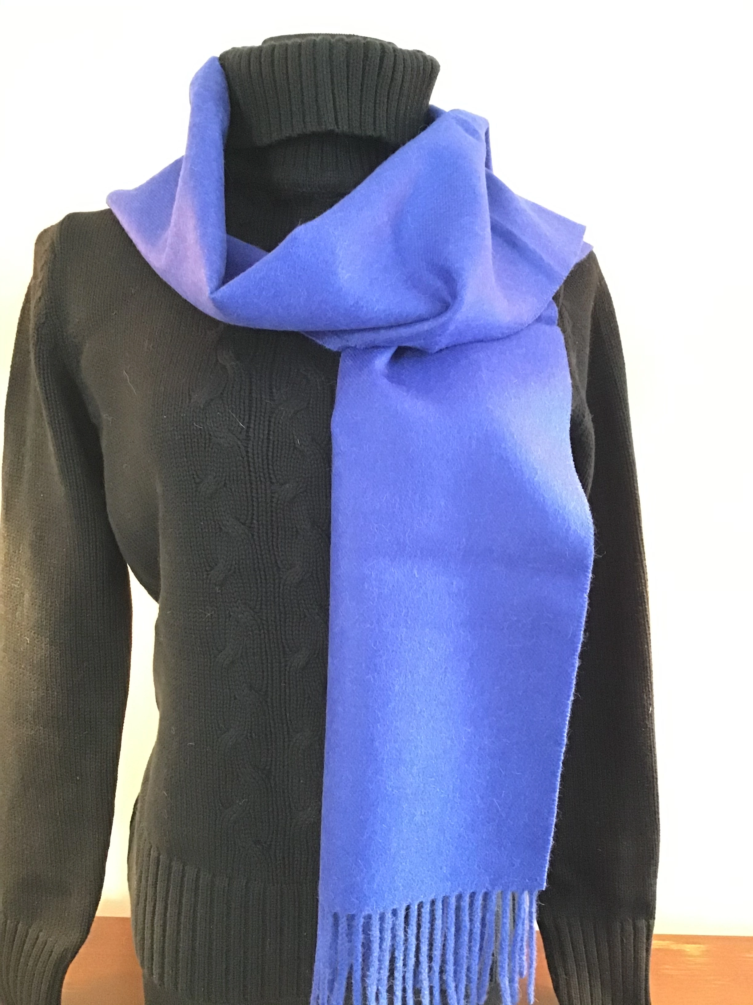 Luxurious Alpaca Wrap: Indulge in Unrivaled Softness and Warmth! Pure Superfine Perfection.